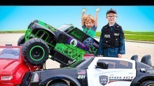 'Monster Truck Kids  in Police Chase with Braxton and Ryder Show in Video For Kids with Toy Cars'