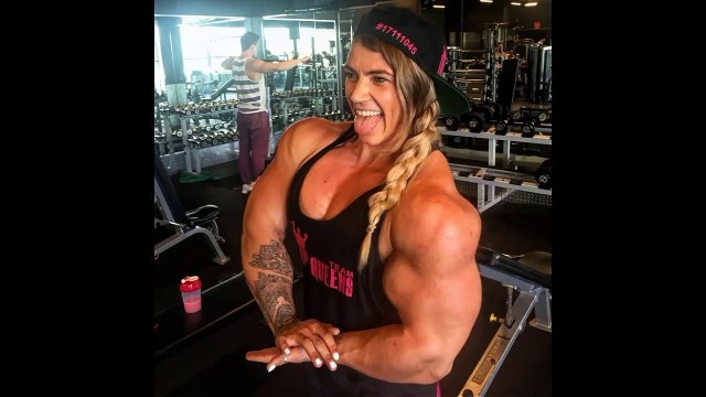'Hot & sexy fitness girls in the world'