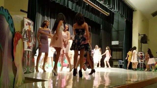 'Palm Springs Middle School Hialeah 2017 Fashion Show Girls Dance'