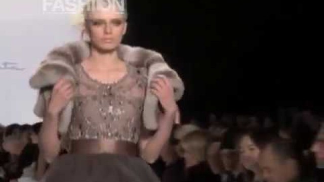 'Fashion Show \"Oscar de la Renta\" Autumn Winter 2007 2008 Pret a Porter New York 3 of 3 by Fashion Ch'