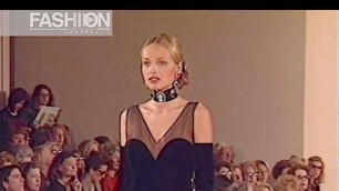 'OSCAR DE LA RENTA Fall 1993 New York - Fashion Channel'
