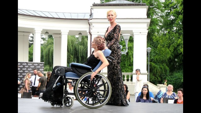 'Atipic Beauty 2016 - Fashion Show With Beautiful Girls Immobilized In Wheelchairs - Cluj-Napoca'