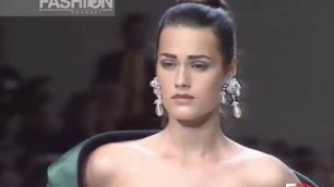 'OSCAR DE LA RENTA Fall 1991/1992 New York - Fashion Channel'