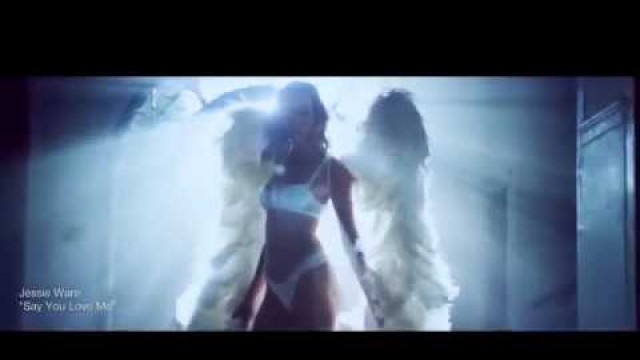 'Sexy girl Victoria’s Secret Heavenly Luxe Online Commercial'
