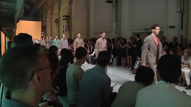 'Z Zegna Spring Summer 2013 Fashion Show by Paul Surridge'