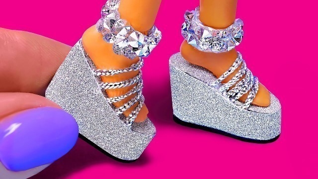 '10 DIY Barbie Hacks: Mini Curlers, Soap Bubbles, Shoes, Cap and more!'