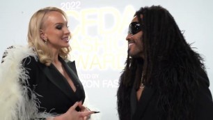 'Lenny Kravitz on Being CFDA\'s Fashion Icon I 2022 CFDA Awards with Christine Quinn'