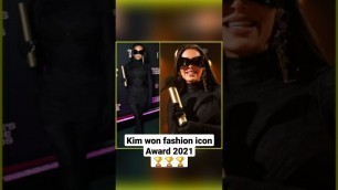 'kimkardashian won fashion icon Award 2021 