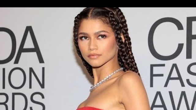 'Zendaya Looks Stunning At The CFDA Fashion Awards'