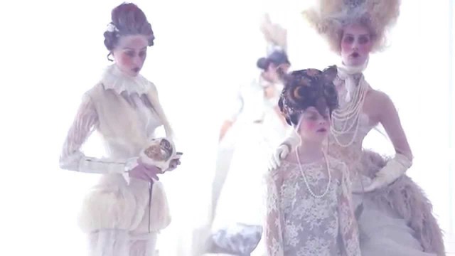 'L\'Officiel Thailand - Fashion - \"MARIE ANTOINETTE\" by Jonathan Posse'