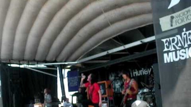 'Escape the Fate Live \"Situations\" Warped tour'