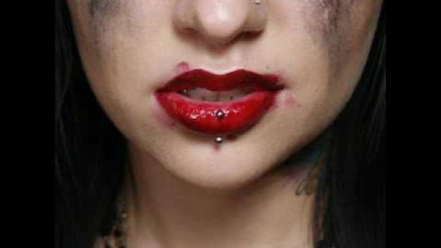 'Escape the Fate  - There\'s No Sympathy For The Dead'