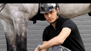 'Horses but make it ✨ fashion ✨'