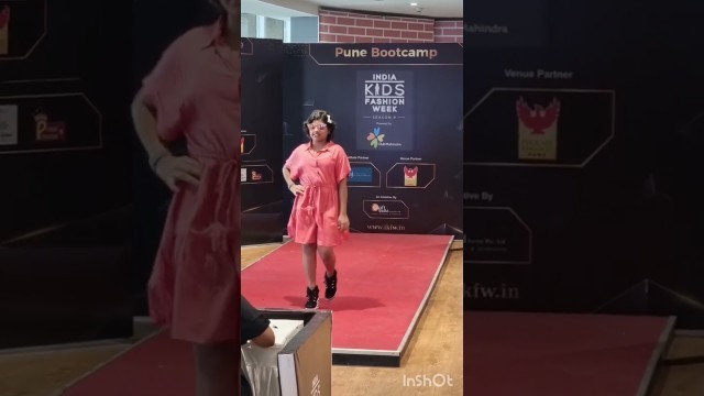 'cute girl fashion show- catwalk 