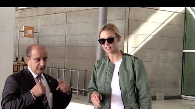 'EXCLUSIVE: So nice Karlie Kloss arriving at Paris airport'