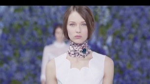 'Christian Dior Spring / Summer 2016  Women\'s Runway Show | Global Fashion News'