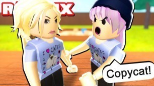 'COPYING PEOPLE\'S OUTFITS IN FASHION FRENZY (Roblox Prank Challenge)'