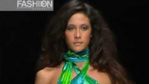 'VERSACE Spring Summer 2000 Milan - Fashion Channel'
