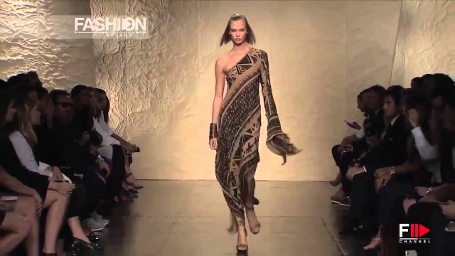 'Karlie Kloss Runway - Compilation 7'