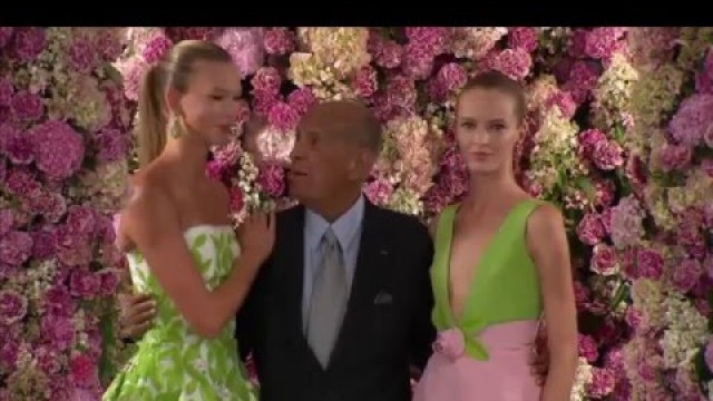 'Karlie Kloss Runway - Oscar de la Renta'