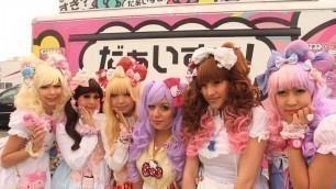 'Hello Kitty Fashion Music Wonderland at Comic Con 2013'