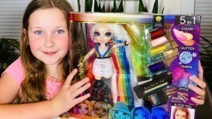 'Rainbow High Fashion Dolls Unboxing with Sisters Play Toys'