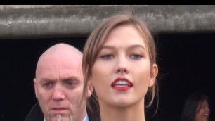 'Fashion Week Paris 2016 2017 KARLIE KLOSS'