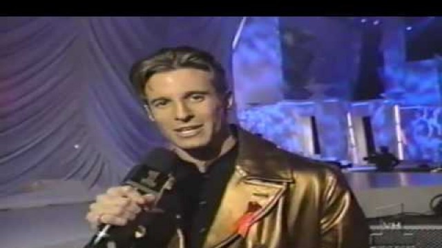 '1995 VH1 Fashion and Music Awards - Full Show and Preview'