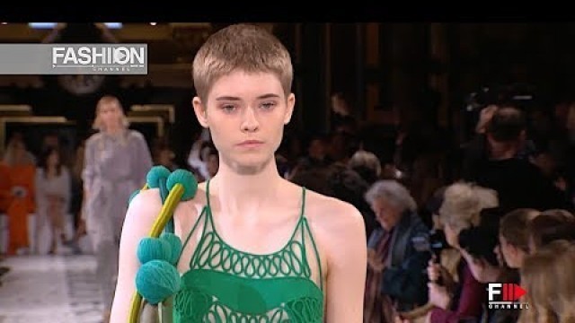 'STELLA MCCARTNEY Fall 2019 Paris - Fashion Channel'