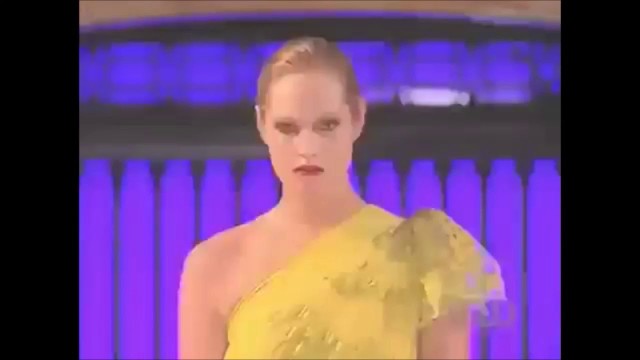 'Epic Runway Walk Fails| Hilarious| Epic| Funny|'