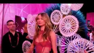 'The Weeknd   Can’t Feel My Face Live From The Victoria’s Secret 2015 Fashion Show'