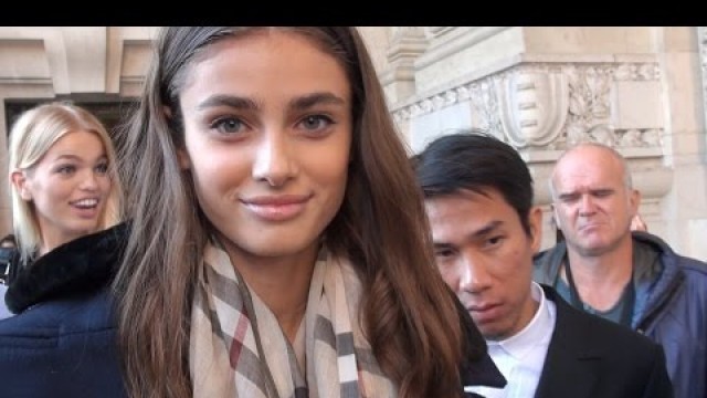 'Fashion Week Paris TAYLOR MARIE HILL'