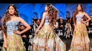 'Jhanvi Kapoor Very BEAUTIFUL Look At RAMP Walk For Lakme Fashion Week 2020'
