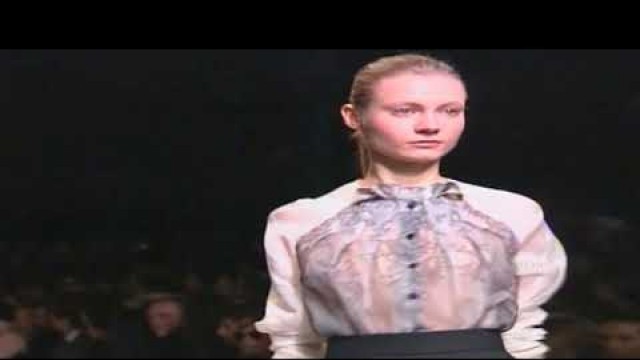 'Stella Mccartney 0309 Fashion Show | Paris Fashion Show'