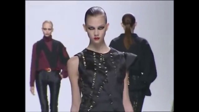 'Karlie Kloss Runway - Compilation 15'