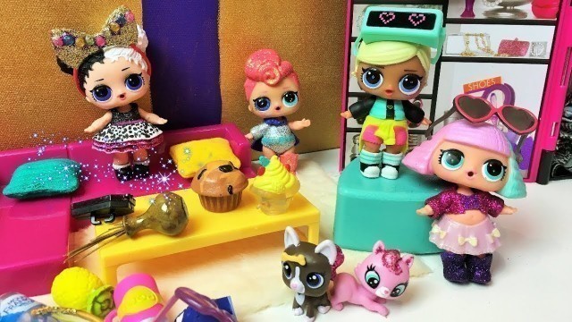 'LOL Surprise Dolls Shopping at the Fashion Boutique! Storytime - Barbie Toys - Pranksta - Punk - Pop'