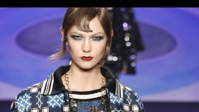 'Karlie Kloss / Anna Sui Fall/Winter 2014 Fashion Show'