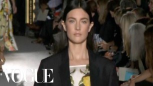 'Stella McCartney Video Ready to Wear Spring 2011 Vogue Fashion Week Runway Show'