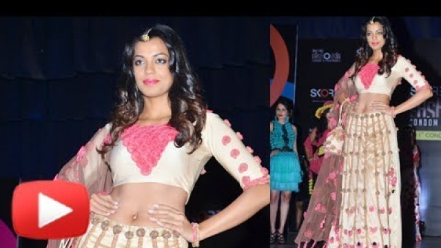 'Mugdha Godse Wears Condom Dress On The Ramp | Condom Fashion Show'