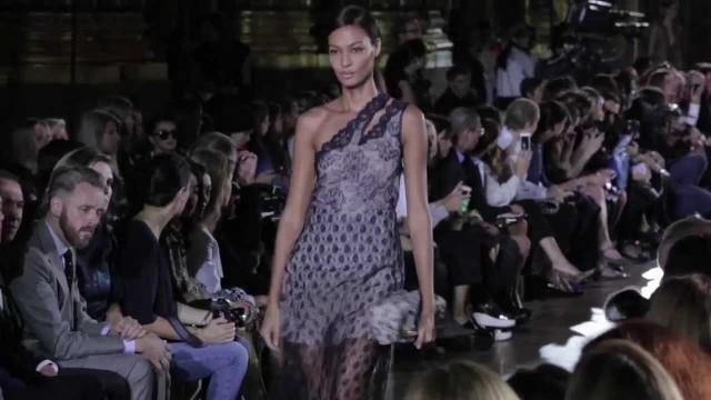 'Le défilé Stella McCartney printemps-été 2014 : Fashion Week Paris'