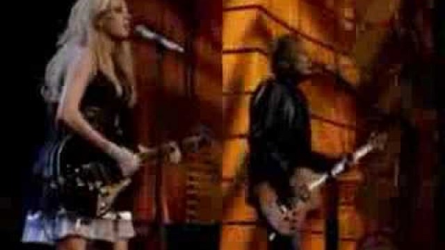 'Go Your Own Way- Carrie Underwood on Fashion Rocks \'07'