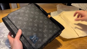 'DHGATE unboxing: $119 LV District Messenger Bag (FAKE? My thoughts)'