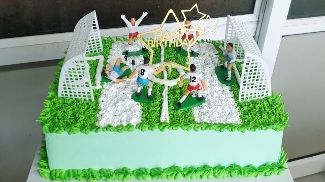 'How to make a football table fashion cake'