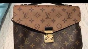 'LOUIS VUITTON REVERSE MONOGRAM POCHETTE METIS 15 MONTH WEAR AND TEAR REVIEW AND WHAT\'S IN MY BAG'