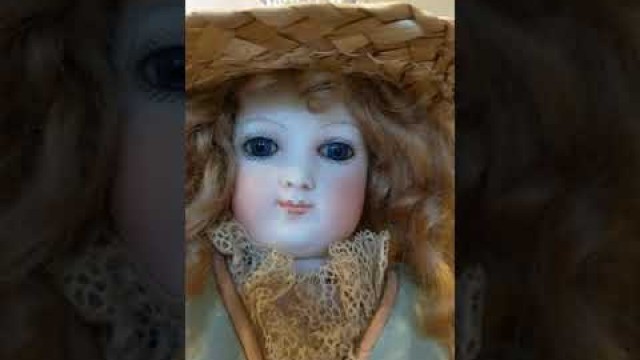 'A Chat About Collecting Antique Dolls ~ A Madame Rohmer Jumeau French Fashion Lady Doll Circa 1870s'