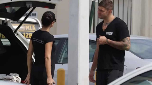 'Adriana Lima and her new boyfriend, Adriana Lima kiss new boyfriend at Miami'