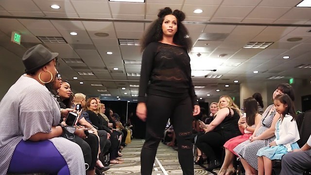 'Kurves for a Kidney Fashion Show : Curvy Plus Models Walk the Runway in Poetic Justice for a Cause'