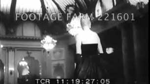 'Italian Gowns Modeled in Fashion Show 221601-19.mp4 | Footage Farm'