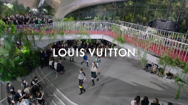'Louis Vuitton Cruise 2020 Fashion Show Finale | LOUIS VUITTON'