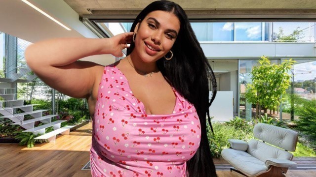 'Shay Zanco Curvy & Plus Size Model | Great Fashion | Fashion Nova | Bio | Wiki | Age | Figure & More'